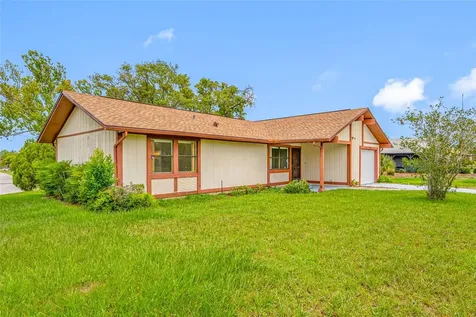 8528 Heather Boulevard Weeki Wachee FL 34613