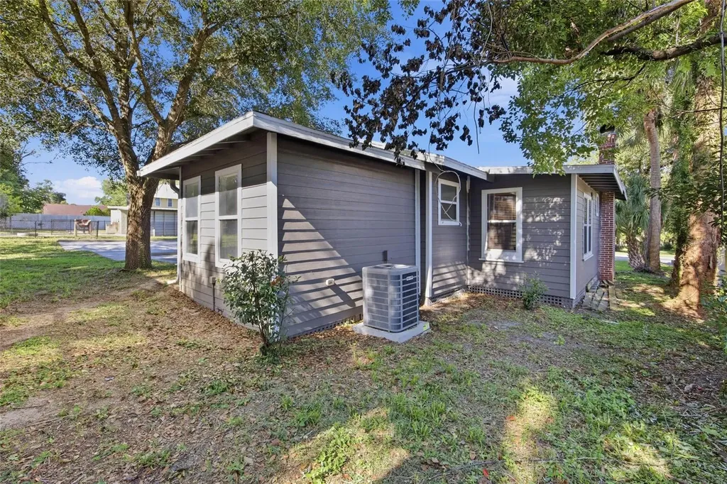 527 NE 8th Avenue Ocala FL 34470