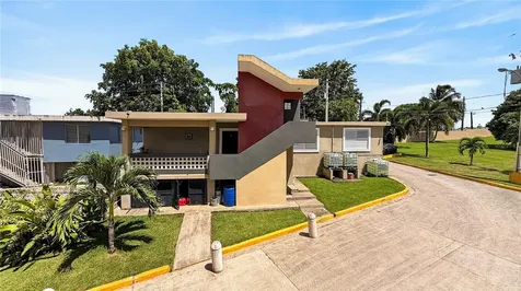 120 Bo Hato Tejas, Calle Pajaros Bayamon PR 00959