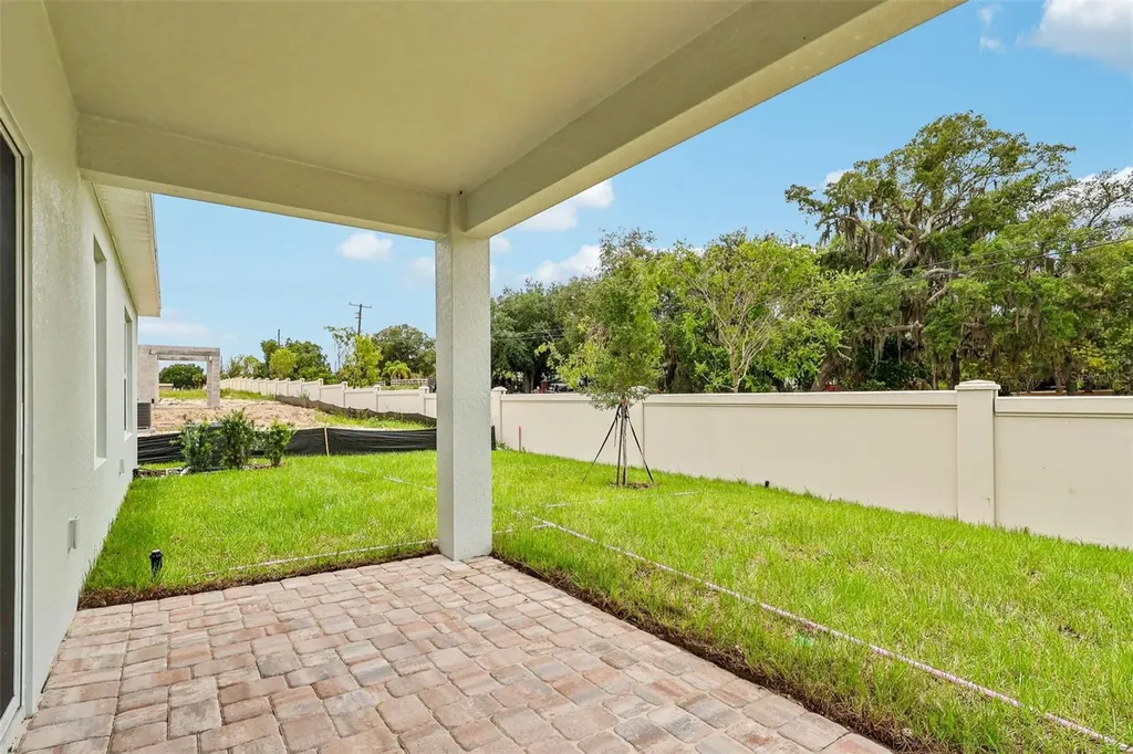 475 Liberty Bend Haines City FL 33844