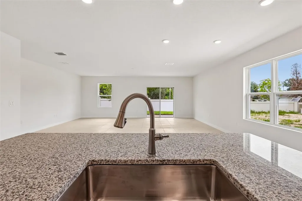 475 Liberty Bend Haines City FL 33844