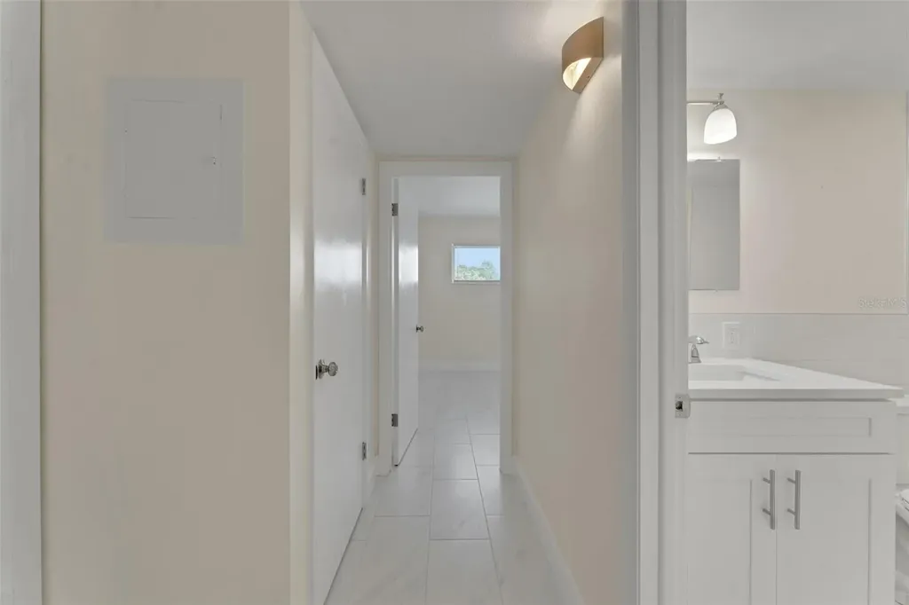 4328 Edgewater Drive Orlando FL 32804