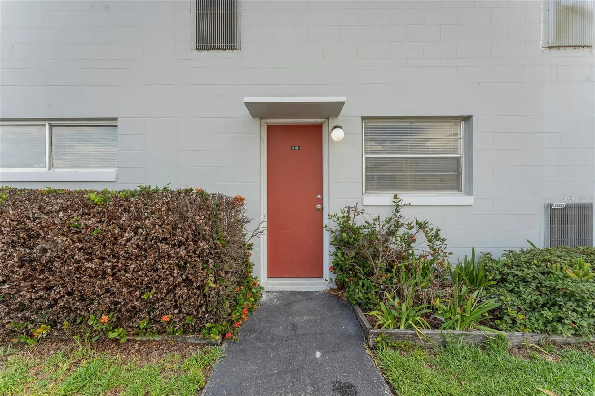 4328 Edgewater Drive Orlando FL 32804