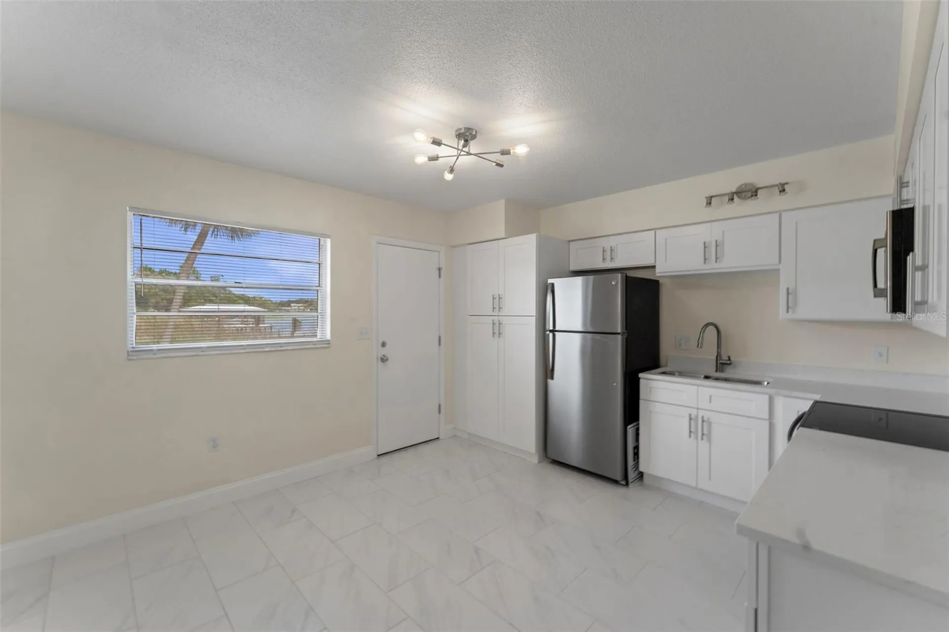 4328 Edgewater Drive Orlando FL 32804