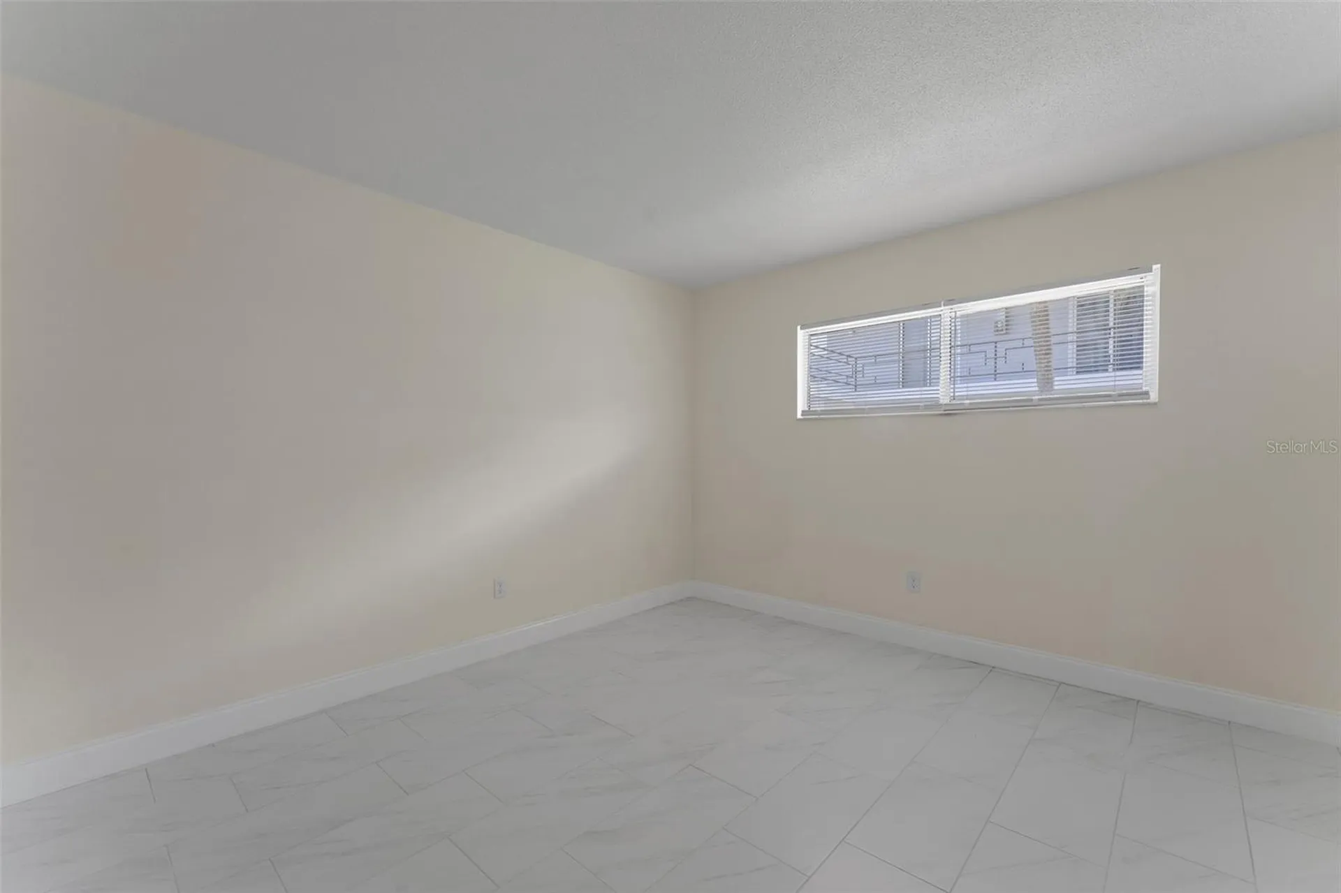 4328 Edgewater Drive Orlando FL 32804