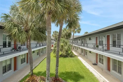 4328 Edgewater Drive Orlando FL 32804