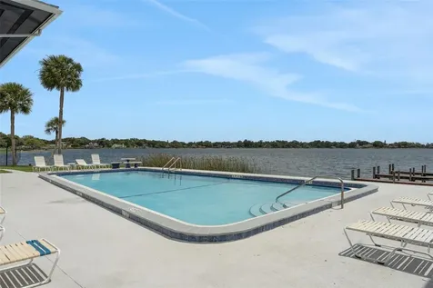 4328 Edgewater Drive Orlando FL 32804