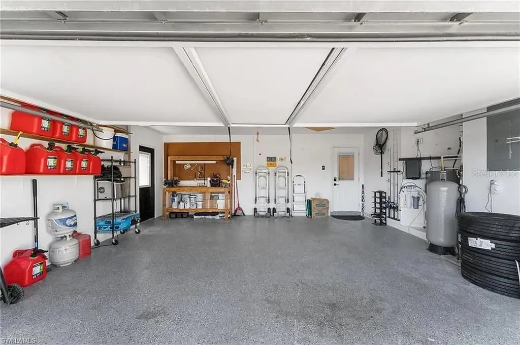 1923 SE 26th Street Cape Coral FL 33904