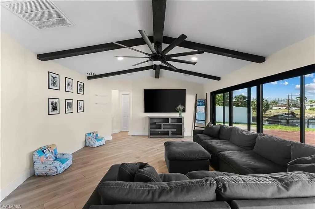 1923 SE 26th Street Cape Coral FL 33904