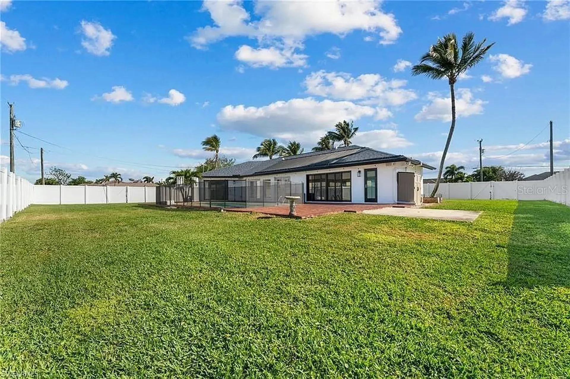 1923 SE 26th Street Cape Coral FL 33904