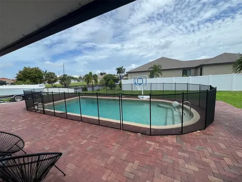 1923 SE 26th Street Cape Coral FL 33904