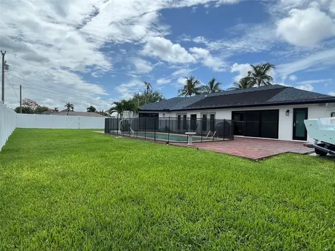 1923 SE 26th Street Cape Coral FL 33904