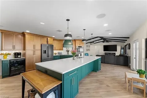 1923 SE 26th Street Cape Coral FL 33904