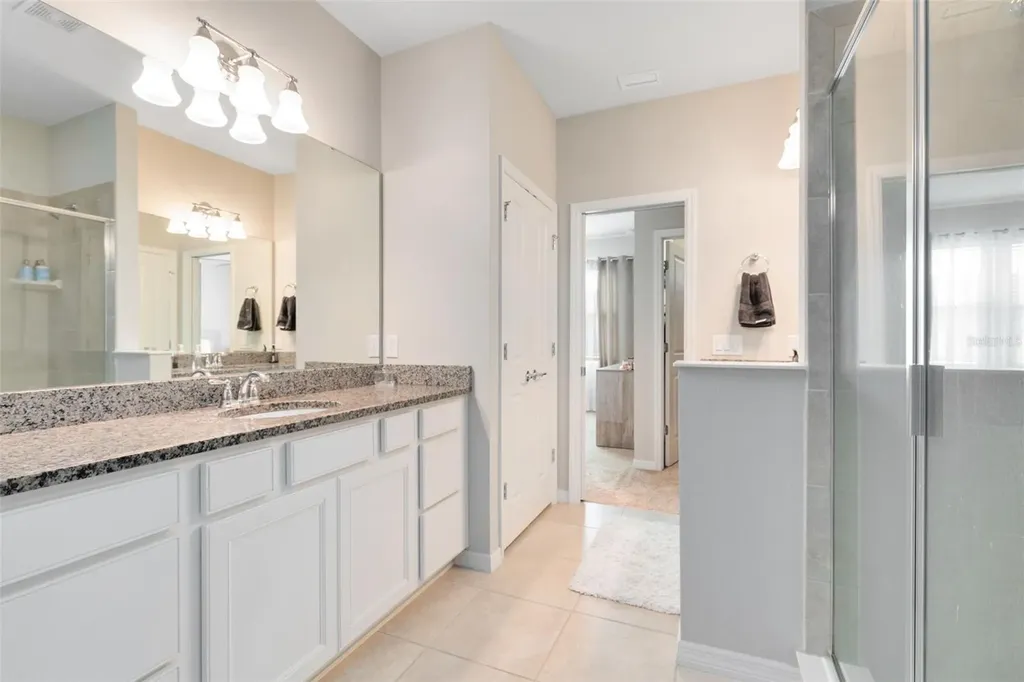 586 Piazza Point Oviedo FL 32765