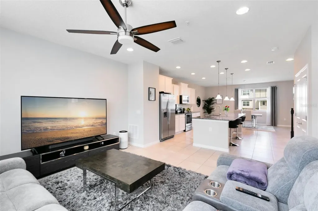 586 Piazza Point Oviedo FL 32765