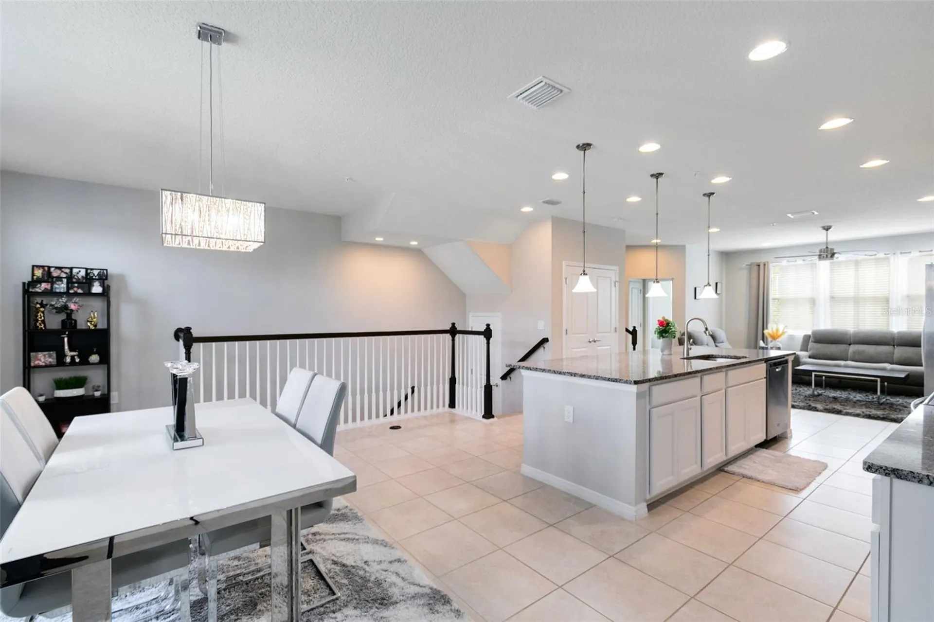 586 Piazza Point Oviedo FL 32765