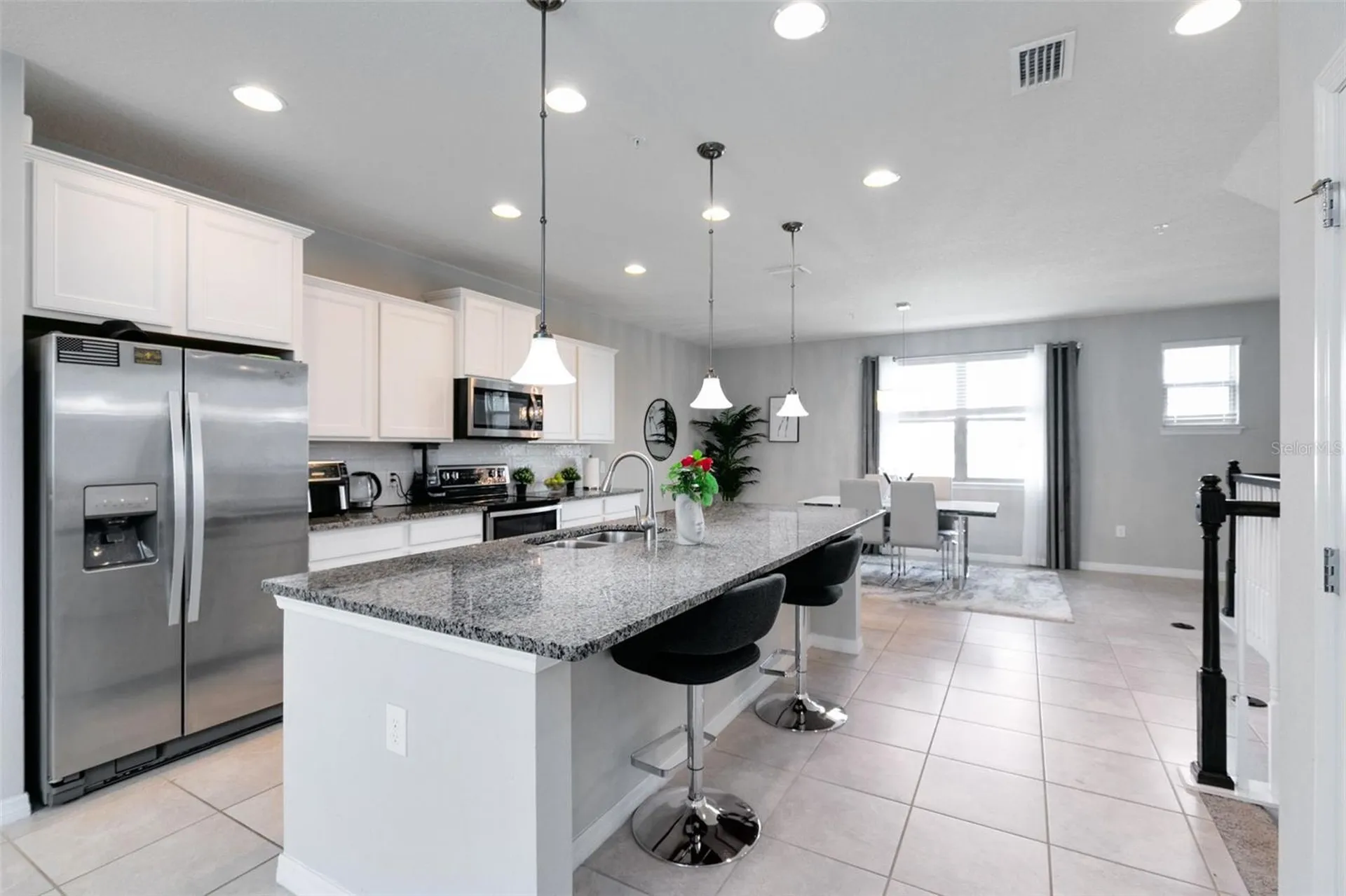 586 Piazza Point Oviedo FL 32765