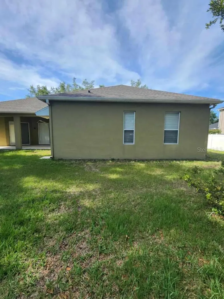 4871 Fells Cove Avenue Kissimmee FL 34744
