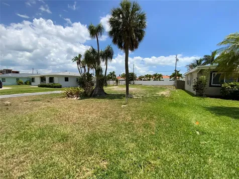 380 46th Avenue St Pete Beach FL 33706