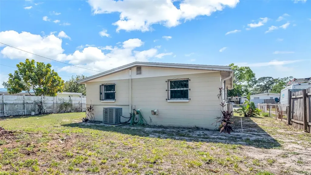 5609 Golden Drive Tampa FL 33634