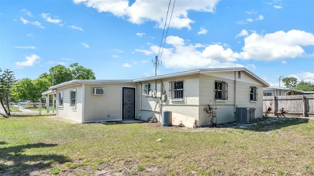 5609 Golden Drive Tampa FL 33634