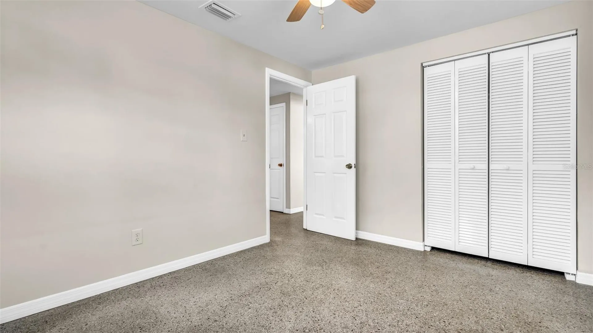 5609 Golden Drive Tampa FL 33634