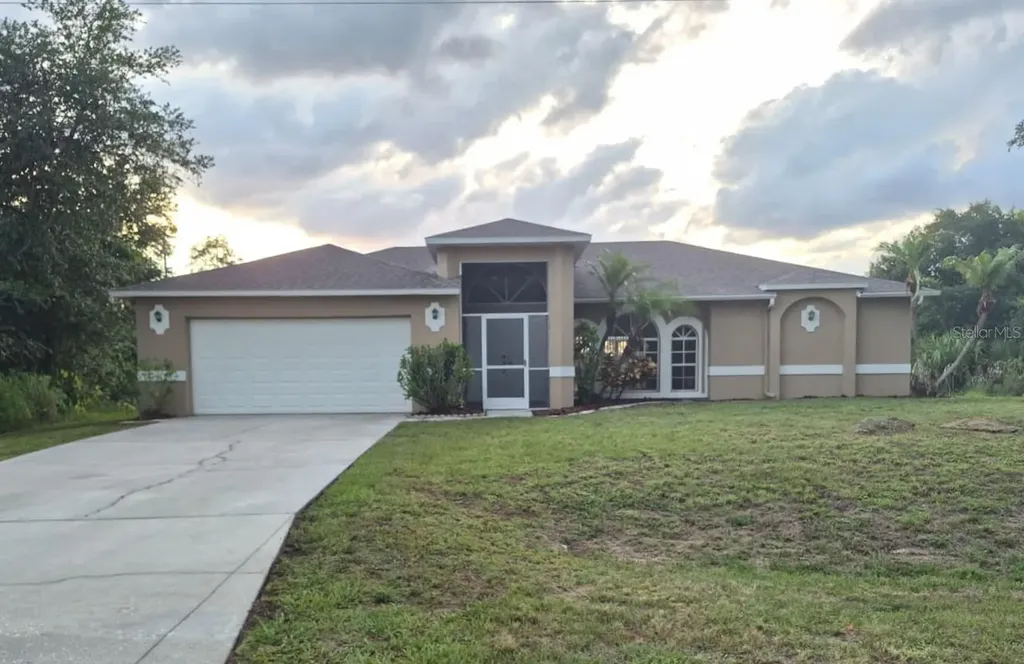 3253 Gilbert Street North Port FL 34288