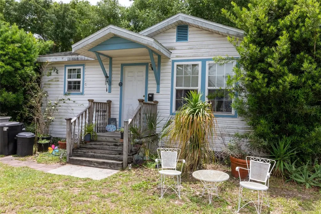 148 W Magnolia Street Apopka FL 32703