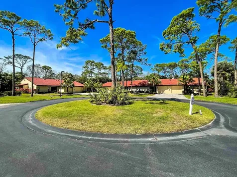 3603 Pine Point Court Sarasota FL 34238
