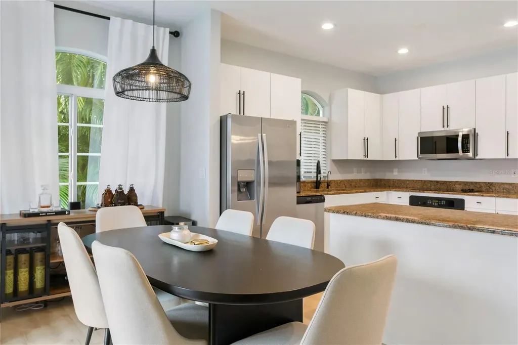 6323 Vista Verde Drive E St Petersburg FL 33707