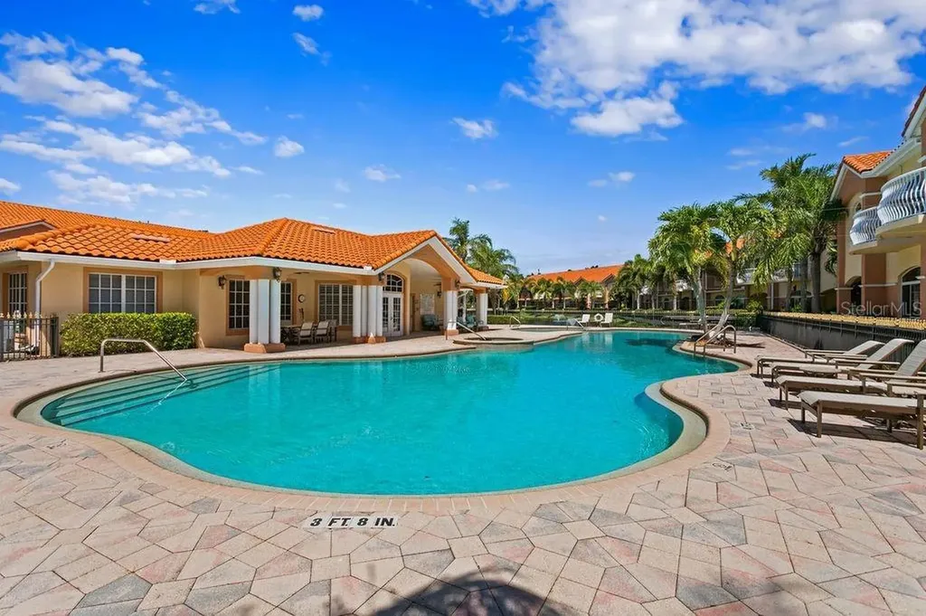 6323 Vista Verde Drive E St Petersburg FL 33707