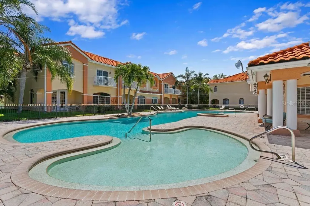 6323 Vista Verde Drive E St Petersburg FL 33707