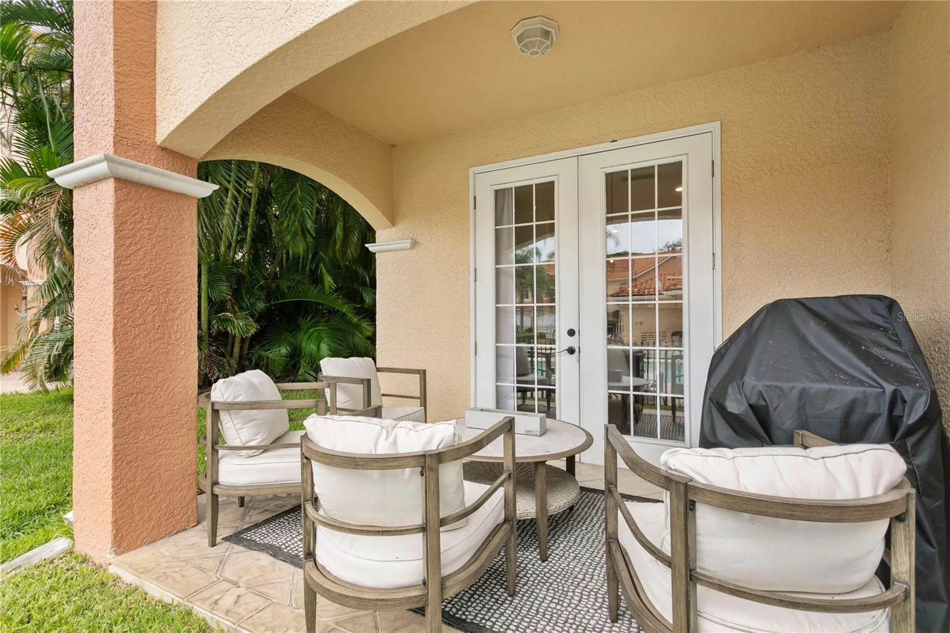 6323 Vista Verde Drive E St Petersburg FL 33707