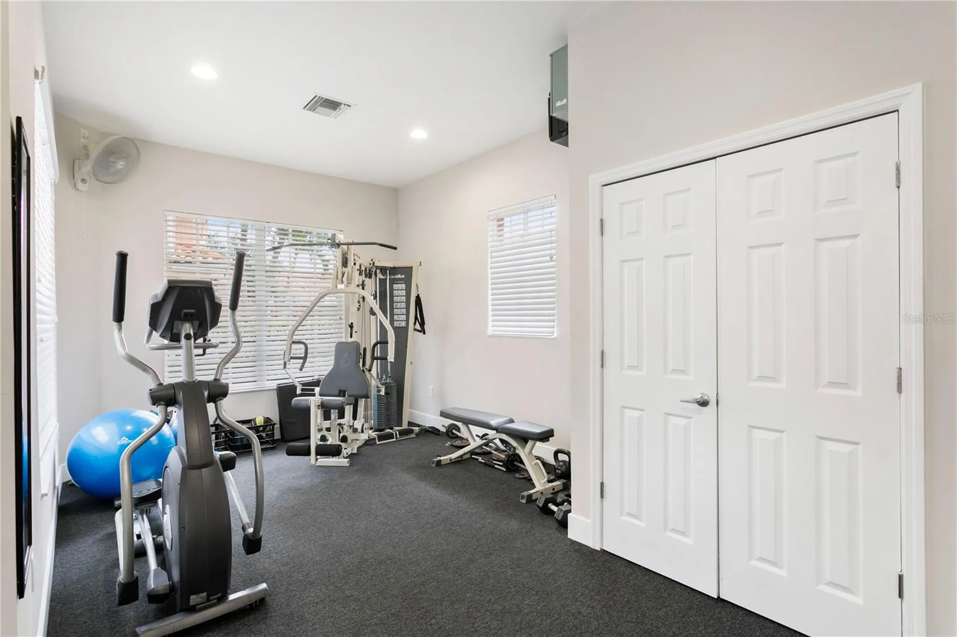 6323 Vista Verde Drive E St Petersburg FL 33707