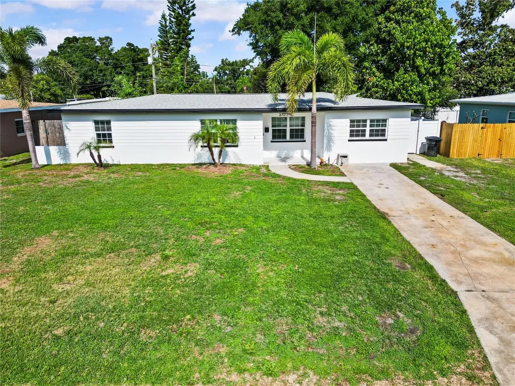 2090 75th Street N St Petersburg FL 33710