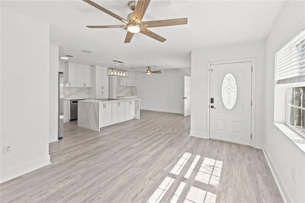 2090 75th Street N St Petersburg FL 33710