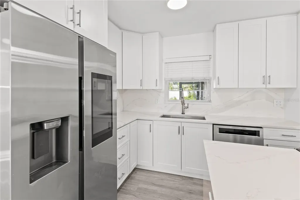 2090 75th Street N St Petersburg FL 33710