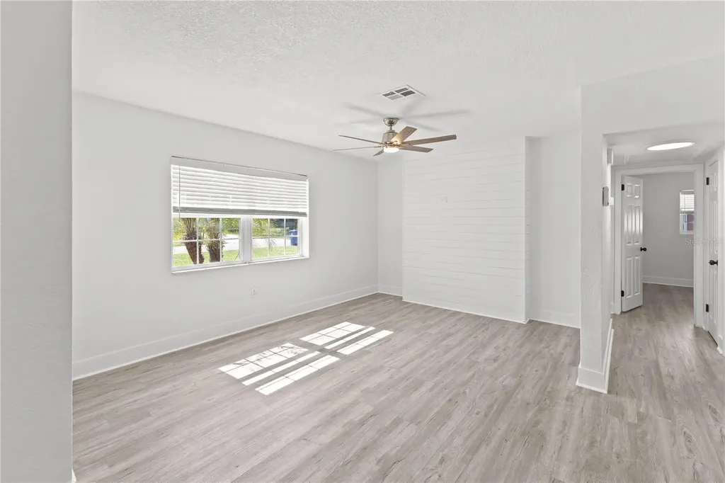 2090 75th Street N St Petersburg FL 33710