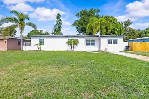 2090 75th Street N St Petersburg FL 33710