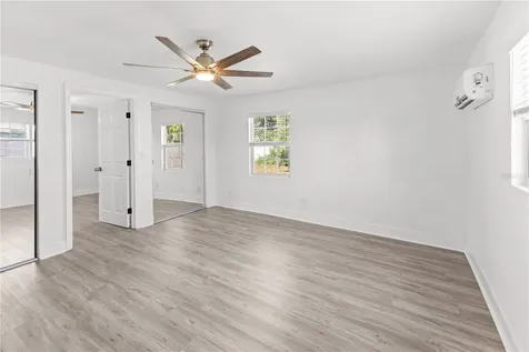 2090 75th Street N St Petersburg FL 33710