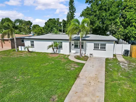 2090 75th Street N St Petersburg FL 33710