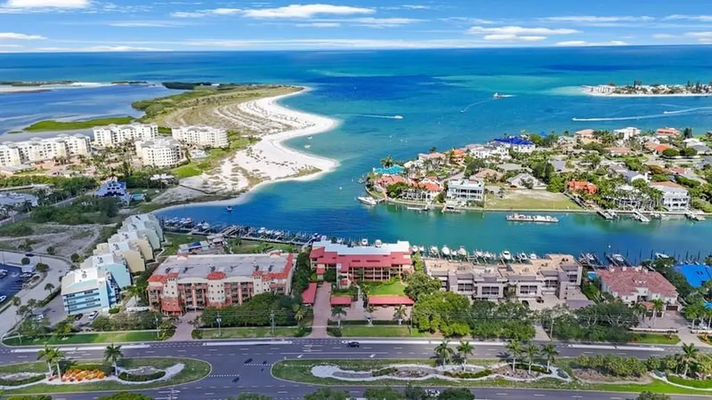 1060 Pinellas Bayway S St Petersburg FL 33715