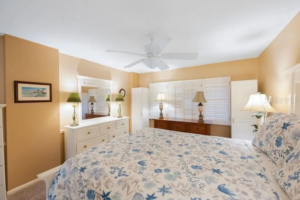 1060 Pinellas Bayway S St Petersburg FL 33715
