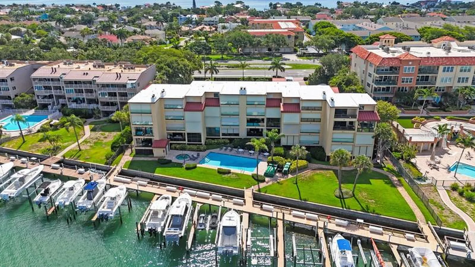 1060 Pinellas Bayway S St Petersburg FL 33715