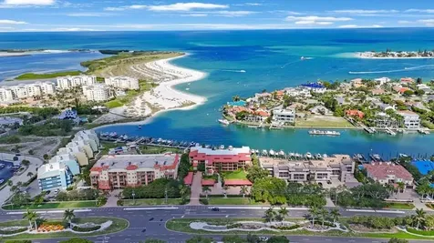 1060 Pinellas Bayway S St Petersburg FL 33715