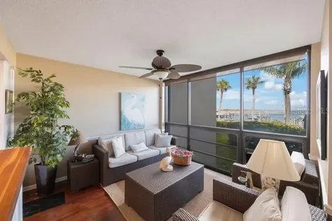 1060 Pinellas Bayway S St Petersburg FL 33715