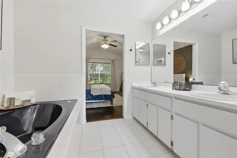 10240 NW 11th Lane Gainesville FL 32606