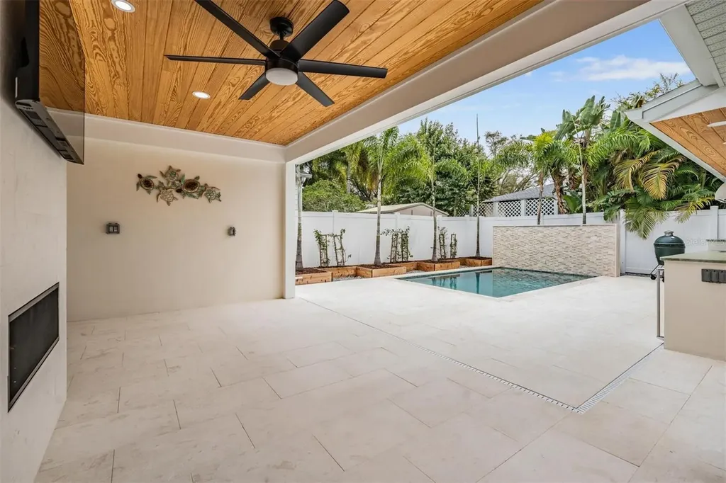 3924 W Granada Street Tampa FL 33629