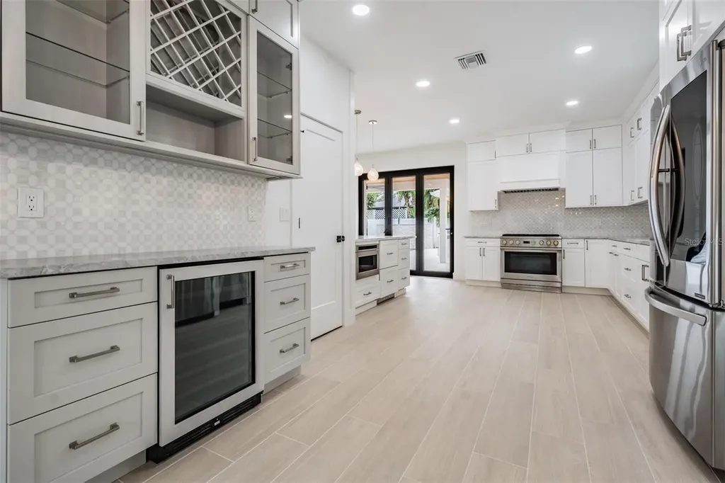 3924 W Granada Street Tampa FL 33629