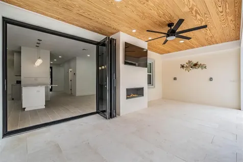 3924 W Granada Street Tampa FL 33629